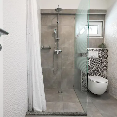 A'marie Self Check-in Apartamento Zadar