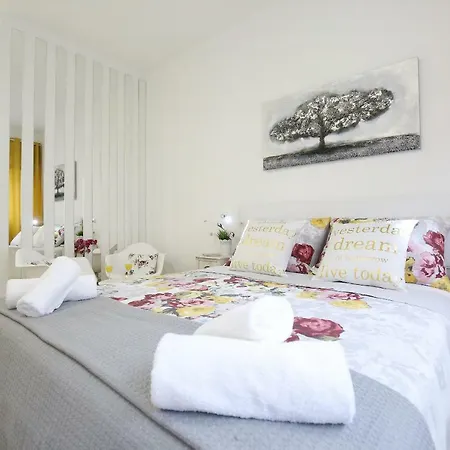 Apartment A'marie Self Check-in